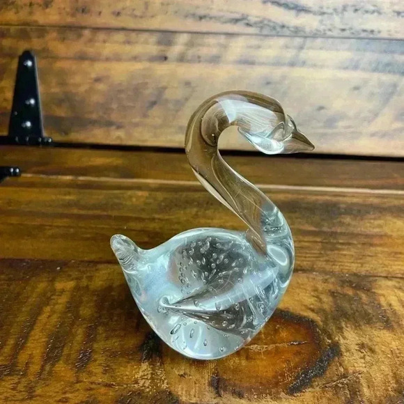 Art Glass 4” Swans Set Of 2 Hand Blown With Controlled Bubbles Clear Figurines - Picture 7 of 9